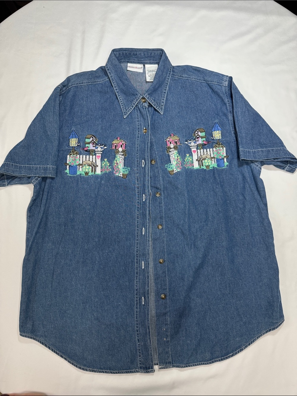 Bobbie Brooks Vintage Denim Short-Sleeve Shirt Embroidered Large 100% Cotton